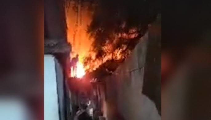 এবার শহীদনগরে চু‌ড়ি কারখানায় অ‌গ্নিকান্ড