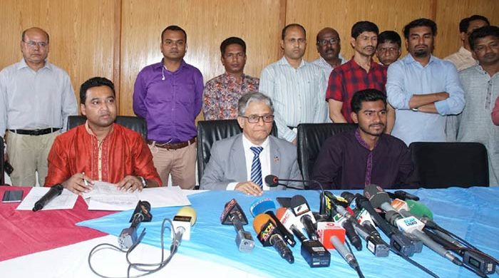 ডাকসু ভিপ ‘র দায়িত্ব নিলেন নুর