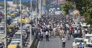 ভারতে আন্দোলনে নেমেছেন হাজারও পুলিশ!