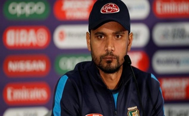 অধিনায়কত্ব ছেড়ে দিতে রাজি মাশরাফি!