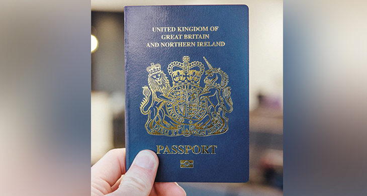 আবারও চালু হতে যাচ্ছে ‘নীল রঙ’র ব্রিটিশ পাসপোর্ট