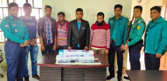 সিলেটে চুরি যাওয়া ৩৬টি মোবাইলসহ চট্টগ্রামে আটক ৪