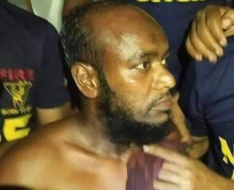 রা‌খে আল্লাহ মা‌রে কে, ডুবন্ত ল‌ঞ্চ থে‌কে ১৩ ঘন্টা পর জী‌বিত উদ্ধার!