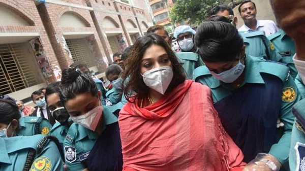 ডা. সাবরিনার দ্বিতীয় দফা রিমান্ড চাইল ডি‌বি