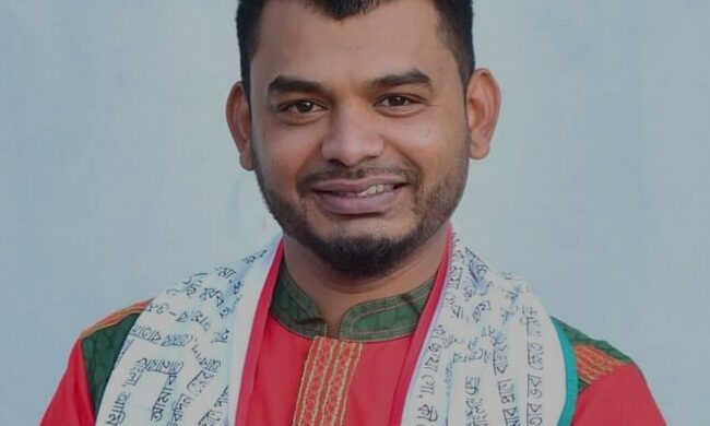 এল এ বাংলা  টাইমস এর ৮ বছর ও আব্দুস সামাদের গল্প